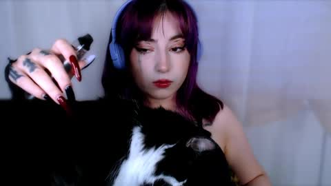 Snapshot of ediefris chatting on 05/03/26, 11:22 fickle demon made of clumps of matter online show from 05/03/26, 11:22