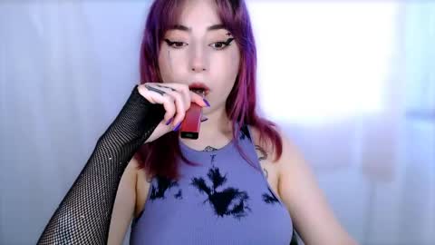 Snapshot of ediefris chatting on 05/31/26, 12:12 fickle demon made of clumps of matter online show from 05/31/26, 12:12