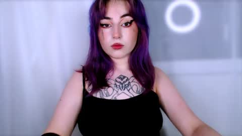 Snapshot of ediefris chatting on 06/16/26, 09:17 fickle demon made of clumps of matter online show from 06/16/26, 09:17
