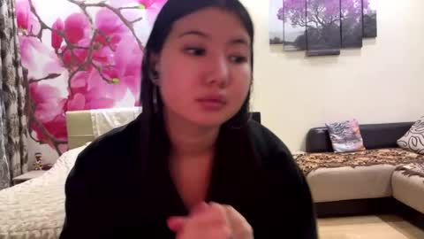 Eri online show from 05/30/26, 06:16