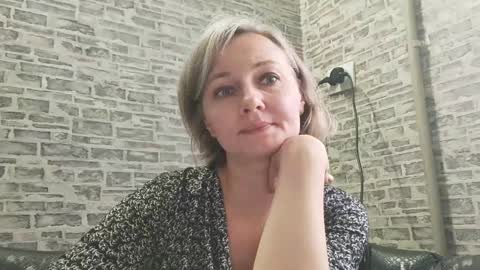 edithmanning online show from 12/13/24, 10:19