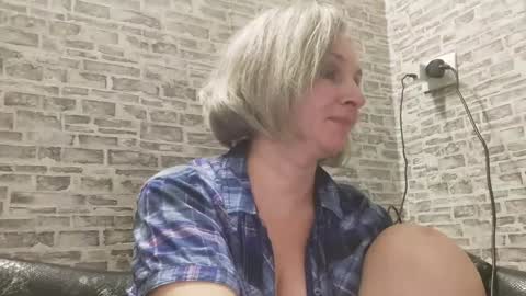 edithmanning online show from 01/20/25, 05:27