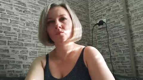 edithmanning online show from 01/29/25, 07:57