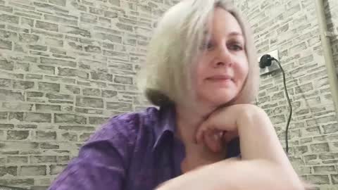 edithmanning online show from 02/03/25, 06:34