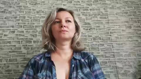 edithmanning online show from 09/10/25, 05:07