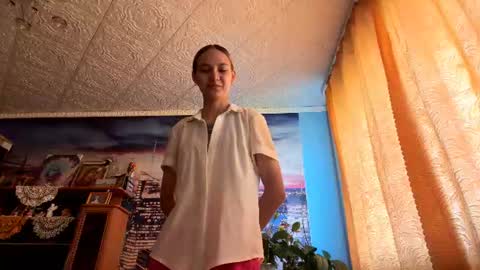 Snapshot of edithpeters chatting on 07/23/26, 05:16 Annie online show from 07/23/26, 05:16