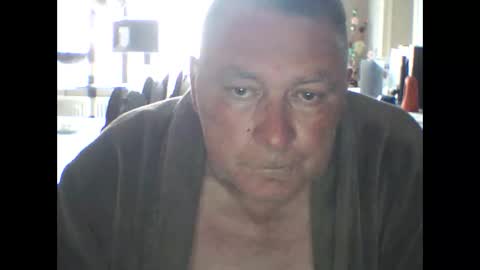 Snapshot of edje59a chatting on 05/11/26, 07:36 Eddy online show from 05/11/26, 07:36