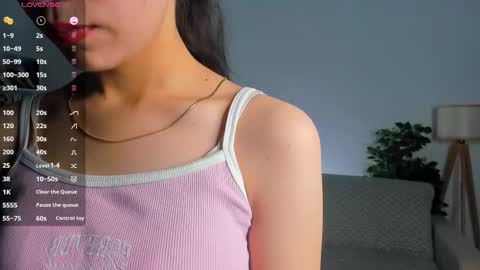 Nikki online show from 10/26/25, 01:22