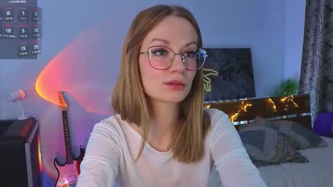 Snapshot of edlin_gail chatting on 11/24/25, 04:45 Edlin Gali online show from 11/24/25, 04:45