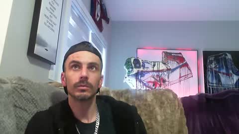 edmonton1985780 online show from 03/04/25, 06:07