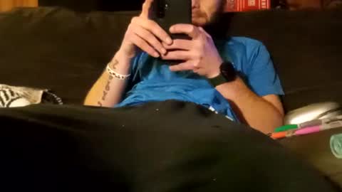 Snapshot of edmore1215 chatting on 02/14/25, 04:58 edmore1215 online show from 02/14/25, 04:58