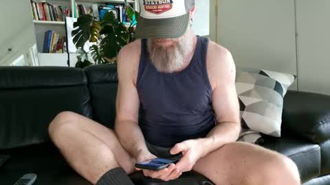 Snapshot of edosilver chatting on 09/22/25, 03:14 Edo Silver online show from 09/22/25, 03:14