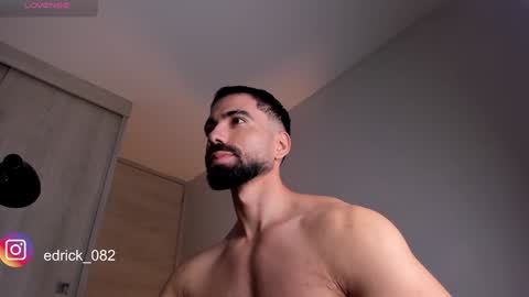 Snapshot of edrick_walton chatting on 01/28/25, 10:34 edrick online show from 01/28/25, 10:34