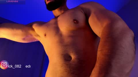 Snapshot of edrick_walton chatting on 01/28/25, 01:38 edrick online show from 01/28/25, 01:38