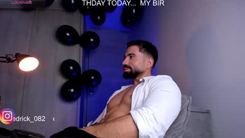 Snapshot of edrick_walton chatting on 02/04/25, 12:00 edrick online show from 02/04/25, 12:00