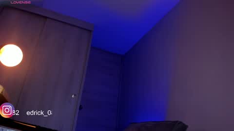 Snapshot of edrick_walton chatting on 02/28/25, 10:20 edrick online show from 02/28/25, 10:20