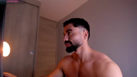 Snapshot of edrick_walton chatting on 03/03/25, 01:31 edrick online show from 03/03/25, 01:31