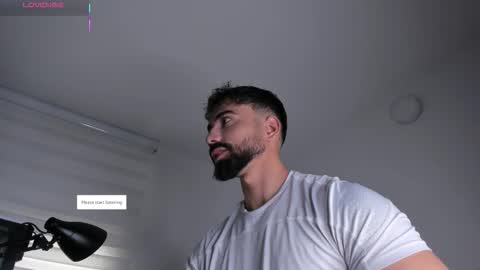 Snapshot of edrick_walton chatting on 11/09/25, 11:52 edrick online show from 11/09/25, 11:52