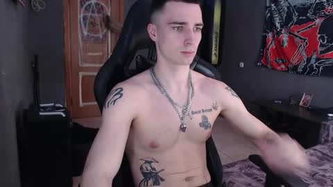 Snapshot of eduard_loveee chatting on 05/02/26, 10:20 Eduar online show from 05/02/26, 10:20