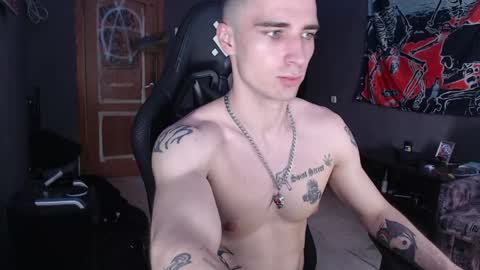 Snapshot of eduard_loveee chatting on 06/06/26, 09:25 Eduar online show from 06/06/26, 09:25