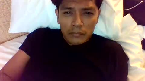 eduardo0084 online show from 12/23/24, 07:20