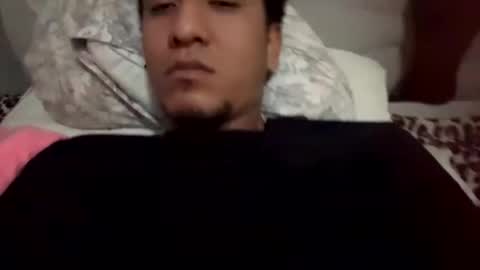 Snapshot of eduardo765435 chatting on 11/01/25, 04:58 Eduardo online show from 11/01/25, 04:58