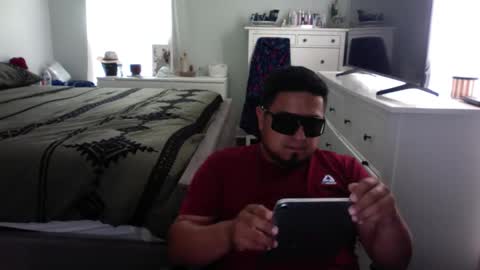 edward9092 online show from 06/08/26, 08:09