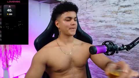 EDWARD CLARCK online show from 01/26/25, 09:40