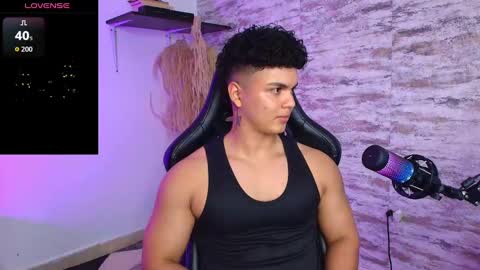 EDWARD CLARCK online show from 10/03/25, 01:57