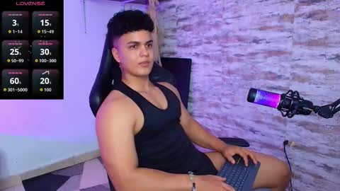 EDWARD CLARCK online show from 12/15/25, 04:28