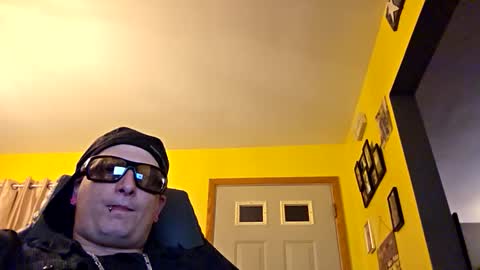 edwardaims_2please online show from 10/16/25, 02:45