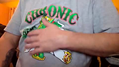 edwardaims_2please online show from 10/23/25, 02:33