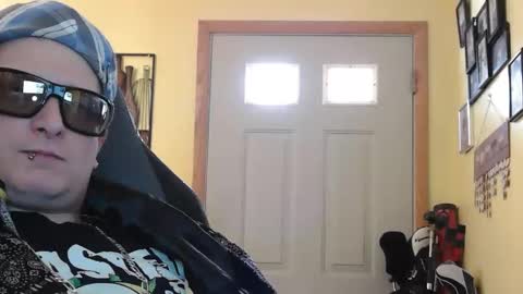 edwardaims_2please online show from 12/04/25, 04:05