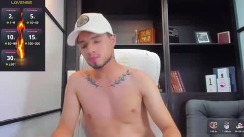 Snapshot of edwardross_ chatting on 02/28/25, 10:50 Edward Ross online show from 02/28/25, 10:50