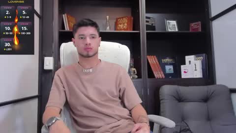 Snapshot of edwardross_ chatting on 03/08/25, 12:52 Edward Ross online show from 03/08/25, 12:52