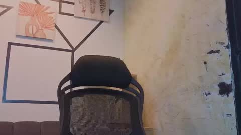 Snapshot of edwardross_ chatting on 09/10/25, 06:52 Edward Ross online show from 09/10/25, 06:52