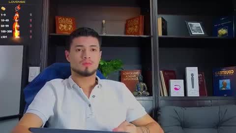 Snapshot of edwardross_ chatting on 09/16/25, 10:44 Edward Ross online show from 09/16/25, 10:44