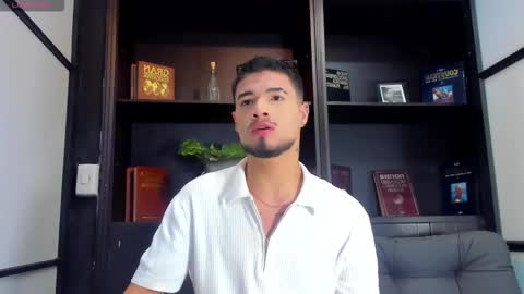 Snapshot of edwardross_ chatting on 11/03/25, 05:25 Edward Ross online show from 11/03/25, 05:25