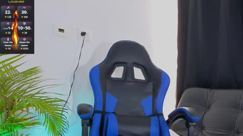 Snapshot of edwardross_ chatting on 11/17/25, 07:19 Edward Ross online show from 11/17/25, 07:19