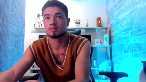 Snapshot of edwardross_ chatting on 02/06/26, 11:19 Edward Ross online show from 02/06/26, 11:19