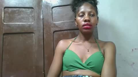 edwige770943 online show from 05/28/26, 07:44