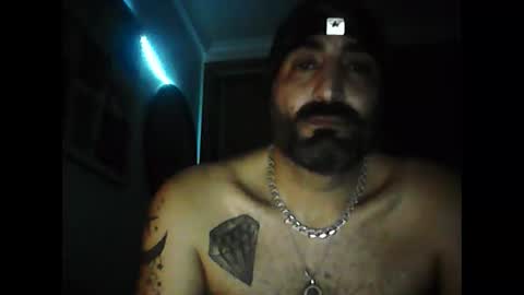 Snapshot of eemmee708927 chatting on 12/22/25, 06:27 eemmee708927 online show from 12/22/25, 06:27