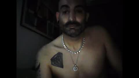 Snapshot of eemmee708927 chatting on 02/24/26, 08:18 eemmee708927 online show from 02/24/26, 08:18