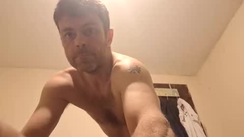 Snapshot of eestexxx chatting on 11/06/25, 08:54 eestexxx online show from 11/06/25, 08:54