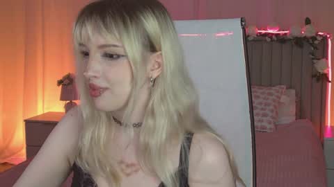 EVA NON NUDE online show from 03/30/26, 04:41