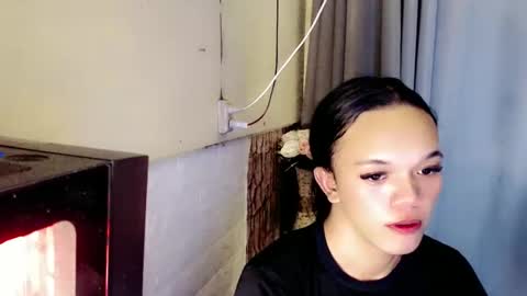 Pia online show from 12/04/24, 10:46