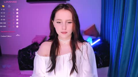 Snapshot of effie_lee chatting on 12/22/24, 12:27 Effie online show from 12/22/24, 12:27