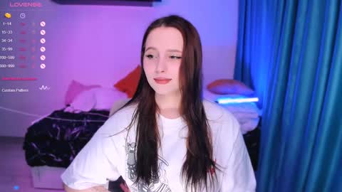 Snapshot of effie_lee chatting on 12/25/24, 12:26 Effie online show from 12/25/24, 12:26