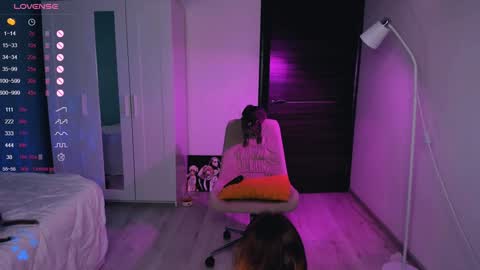 Snapshot of effie_lee chatting on 01/18/25, 03:27 Effie online show from 01/18/25, 03:27