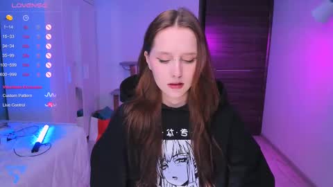 Snapshot of effie_lee chatting on 02/21/25, 05:53 Effie online show from 02/21/25, 05:53